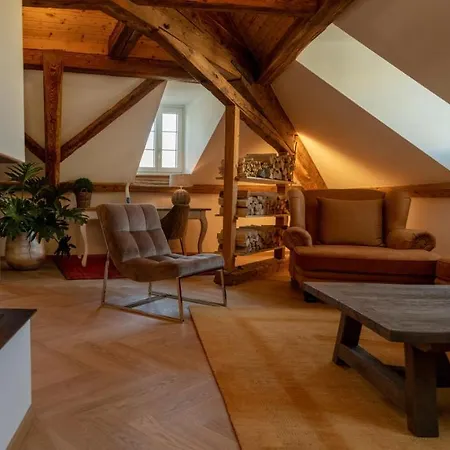 Apartament Moderne Altbauwohnung Im Zentrum Von Mit Wellness Berno