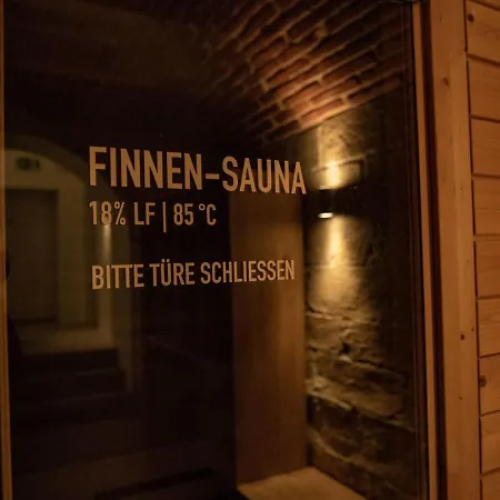 Moderne Altbauwohnung Mit Pool Und Sauna Zentral In * Bern