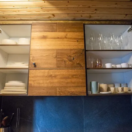 Apartment Moderne Altbauwohnung Mit Pool Und Sauna Zentral In