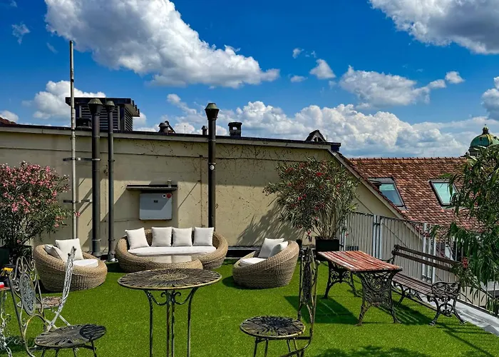 شقة Moderne Altbauwohnung Im Zentrum Von Mit Wellness *